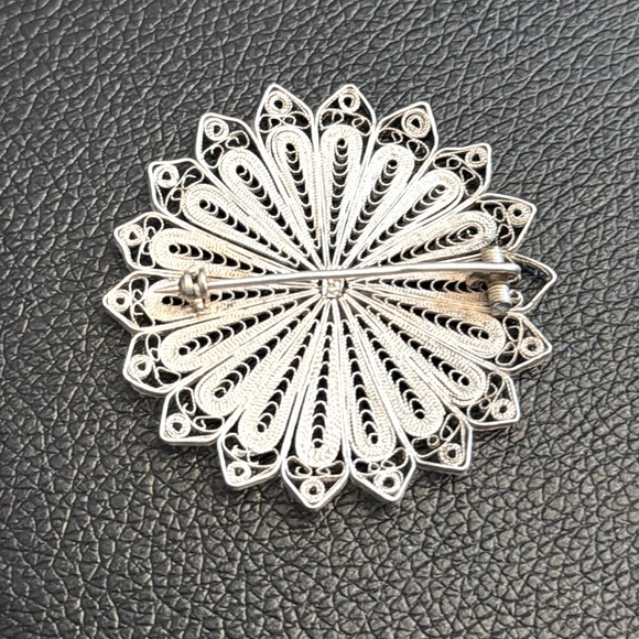 Ornate Sterling Silver Filagree Brooch - Picture 2 of 2
